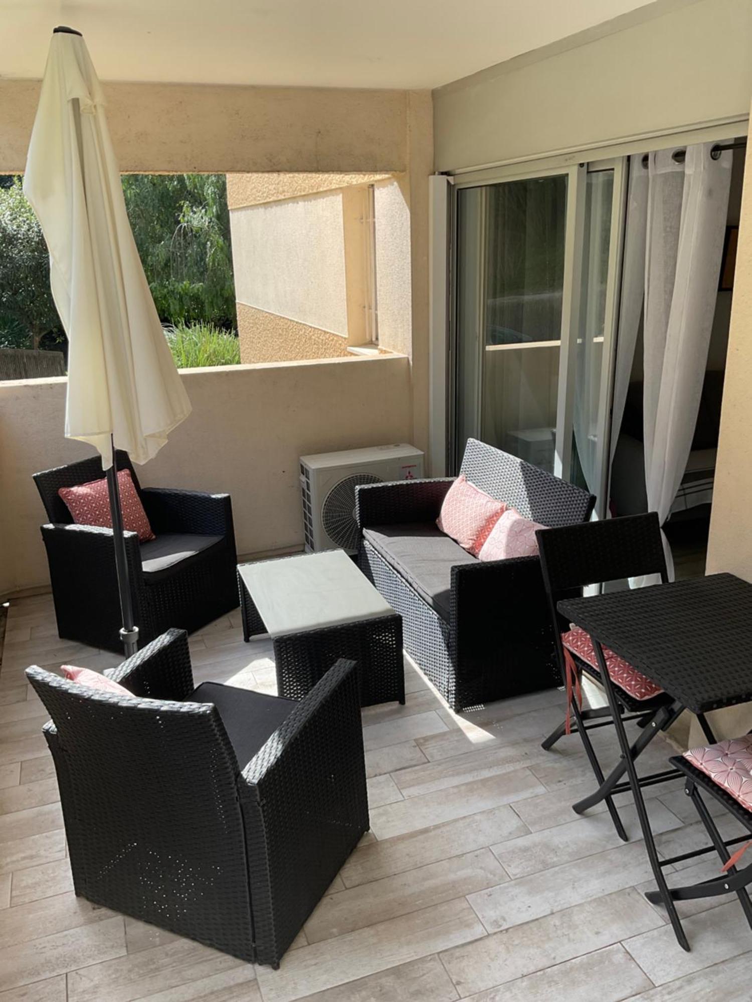 Studio Coin Nuit Terrasse Parking Clim Niza Exterior foto